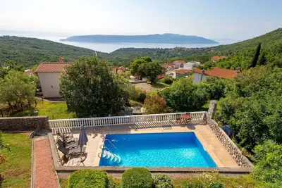 Image de Bel appartement dans une maison de vacances avec climatisation, Wifi, piscine, Tv, terrasse