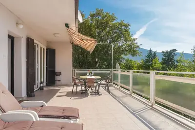 Image de Bel appartement avec climatisation, Wifi, Tv, terrasse, animaux admis et parking