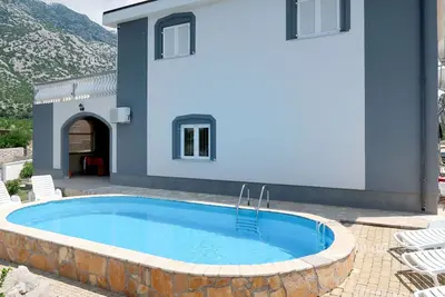Image de Joli appartement pour 6 personnes avec climatisation, Wifi, piscine, Tv, balcon et parking