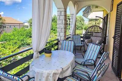 Image de Bel appartement pour 7 personnes avec Wifi, climatisation, Tv, balcon et parking
