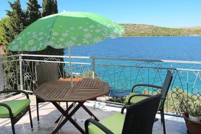 Image de Confortable appartement pour 6 personnes avec Wifi, Tv, terrasse, animaux admis et parking