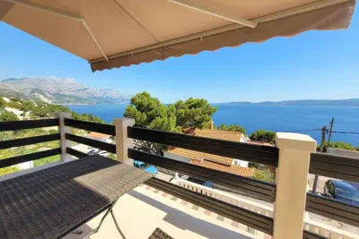 Agréable appartement pour 4 personnes avec Wifi, climatisation, Tv, terrasse et parking