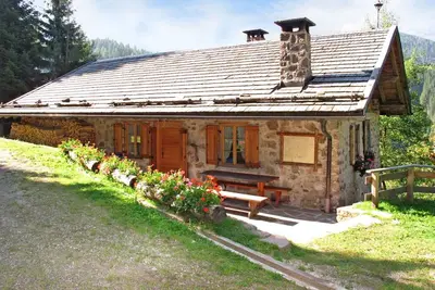 Image de Merveilleuse maison de vacances privée avec Tv, terrasse, animaux admis, vue panoramique et parking