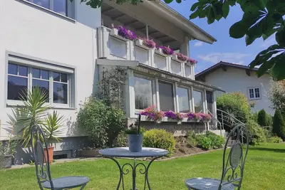 Image de Grand appartement au rez-de-chaussée avec jardin d'hiver