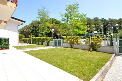 Image de Appartement dans une maison de vacances avec climatisation, Wifi, Tv, terrasse, animaux admis