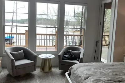 Image de Nouvelle Maison Avant Lac De Luxe Avec Quai PRIVÉ, Bateau Et Jet Ski Disponible - À PROXIMITÉ De Ritz<br>