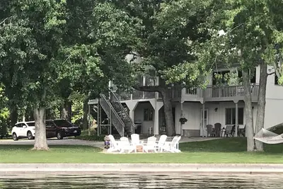 Image de Tippy Cottage sur le lac