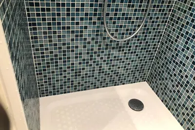 Image de Une belle maison spacieuse dans G 20 Glasgow près du centre-ville et facilement accessible.