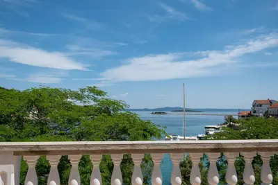Appartement de deux chambres prés de la plage Zaglav, Dugi otok (A-17788-d)