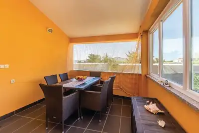 Image de Appartement d'une chambre prés de la plage Ribarica, Karlobag (A-17885-b)
