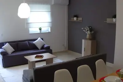 Image de Appartement de deux chambres avec la terrasse Novalja, Pag (A-17954-f)