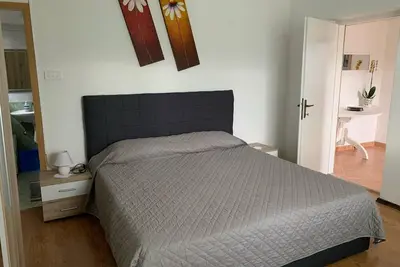 Image de Appartement d'une chambre avec la terrasse et la vue sur le mer Seline, Paklenica (A-17955-d)