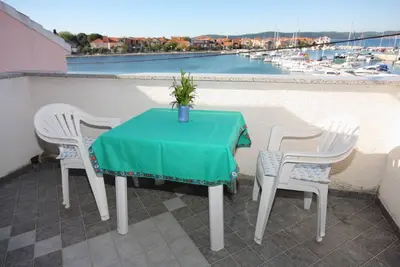 Image de Garçonnière avec la terrasse et la vue sur le mer Bibinje, Zadar (As-5759-b)