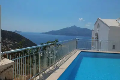 Image de Villa Juliet E - Villa de 4 chambres avec vue sur la baie de Kalkan