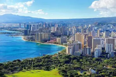 Image de Block to Beach! Koko Resorts at the Waikiki Banyan 32nd Floor Deluxe Ocean View, Free parking & Wifi