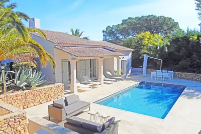 Image de Belle Villa Avec Piscine Situee A Proximite Immediate De La Plage De Pampelonne