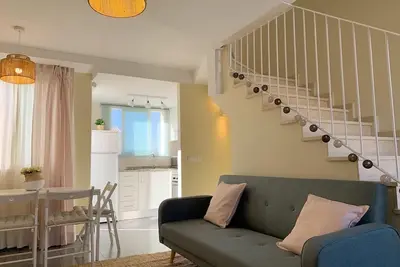 Image de Villa neuve - Playa Oliva Nova. Piscine et pagaie