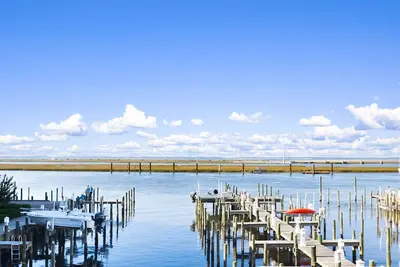 Image de Magnifique condo - ascenseurs, piscine, salle de fitness