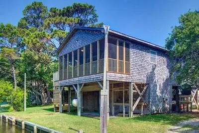 Image de Canal Front Home à Beautiful Brigands Bay, animaux acceptés