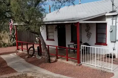 Image de Az Ranch House, près de UofA & Banner Hosp / Midtown