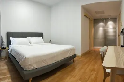 Image de 中文 | PublikaMall | ConvenientLiving | Internet | LuxuryCondo | TransportHub | CityCenter