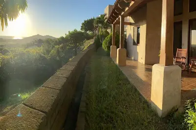 Image de Villa de luxe méditerranéenne au Palerme Resort avec de belles vues sur l'océan