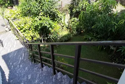 Image de Pull & Buts près de Rukmalgama Tempel et réservoir d'eau