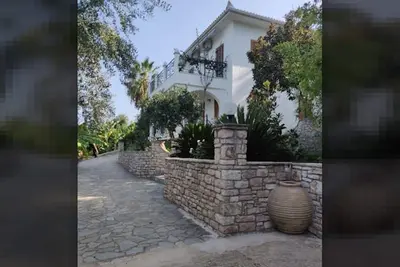 Image de Theama par Arokaria. Appartements - 50mt de la mer