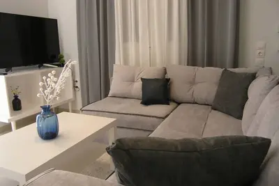 Image de Appartement romantique avec Jucuzzi et centre de remise en forme - parfait pour les couples!
