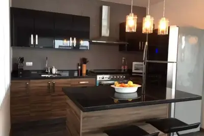 Image de Séjournez dans un appartement de luxe d'un étage, tout à distance de marche. Animaux acceptés