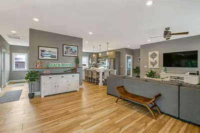 Image de Luxe Poipu Beach House pour 8 personnes avec climatisation centrale