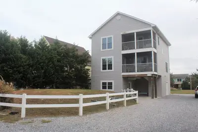 Image de 117 Louisiana Avenue * (8): 3 Br / 2. 5 Ba à Milton, pour 6 personnes