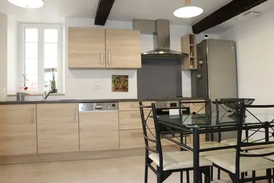 Image de Gîte au Cœur du Village Verniolle pour 10 adultes et 4 enfants max.