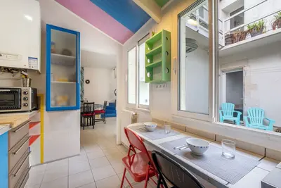 Image de Maison de ville en hyper centreT3 de 80m² meublée idéal curistes / vacances.