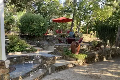 Image de Marchez vers les restaurants et faites une randonnée dans le canyon en quelques minutes