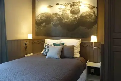 Image de Maison, terrasse et jardin dans le centre-ville.