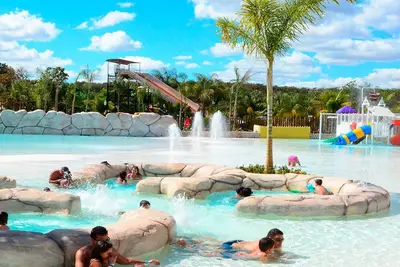 Image de Hôtel de luxe jusqu'à 8 personnes + remise sur le parc Lagoa Termas