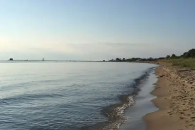 Image de Propriété de la plage de Grand Haven - meilleur emplacement à Grand Haven. 1/2 mile au sud de la jetée