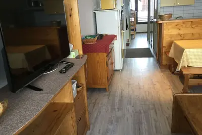 Image de 2 pièces traversant, 6 personnes, 50 m des pistes, centre val claret