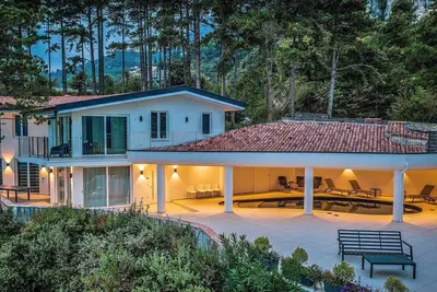 Image de Villa Abetaia With Pool And Lake View
