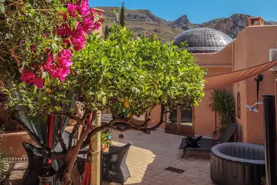 Belle villa de 2 chambres / 2 salles de bain de style mauresque avec une vue à couper le souffle