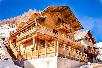 Image de Appartement Neuf dans Chalet Plein Sud