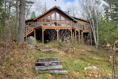 Image de Charmant chalet au bord du lac à Algonquin Highlands