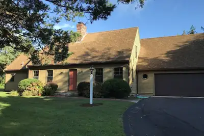 Image de Promenade de Cape Cod Post et Beam Home à Millway Beach / Harbour & Village