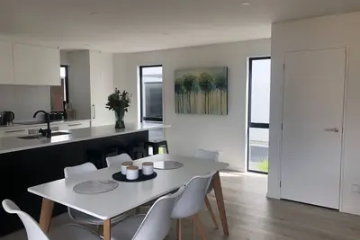 Image de Maison de ville neuve centrale de 4 chambres