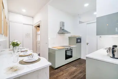 Image de Charm APTs in Prague by Michal&Friends