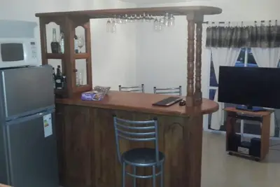 Image de Bel et confortable appartement tout meublé et équipé, entre autres: Whirlpool