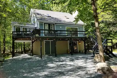 Image de Maison à louer Situé dans les bois très proche du lac et des pistes de ski