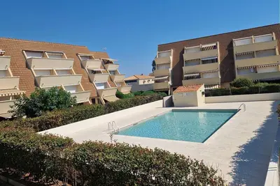 Image de Résidence avec piscine et accès direct à la plage