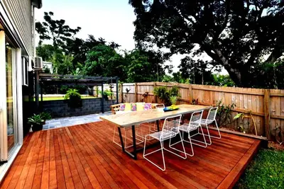 Image de Nouveau! 5 chambres! 2. 5 salles de bain! Propre et moderne